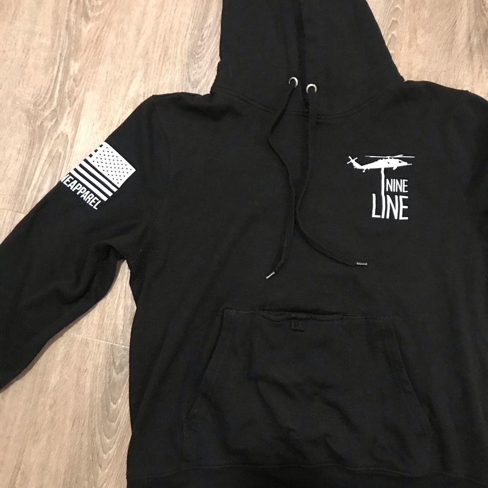 Nine line hoodie